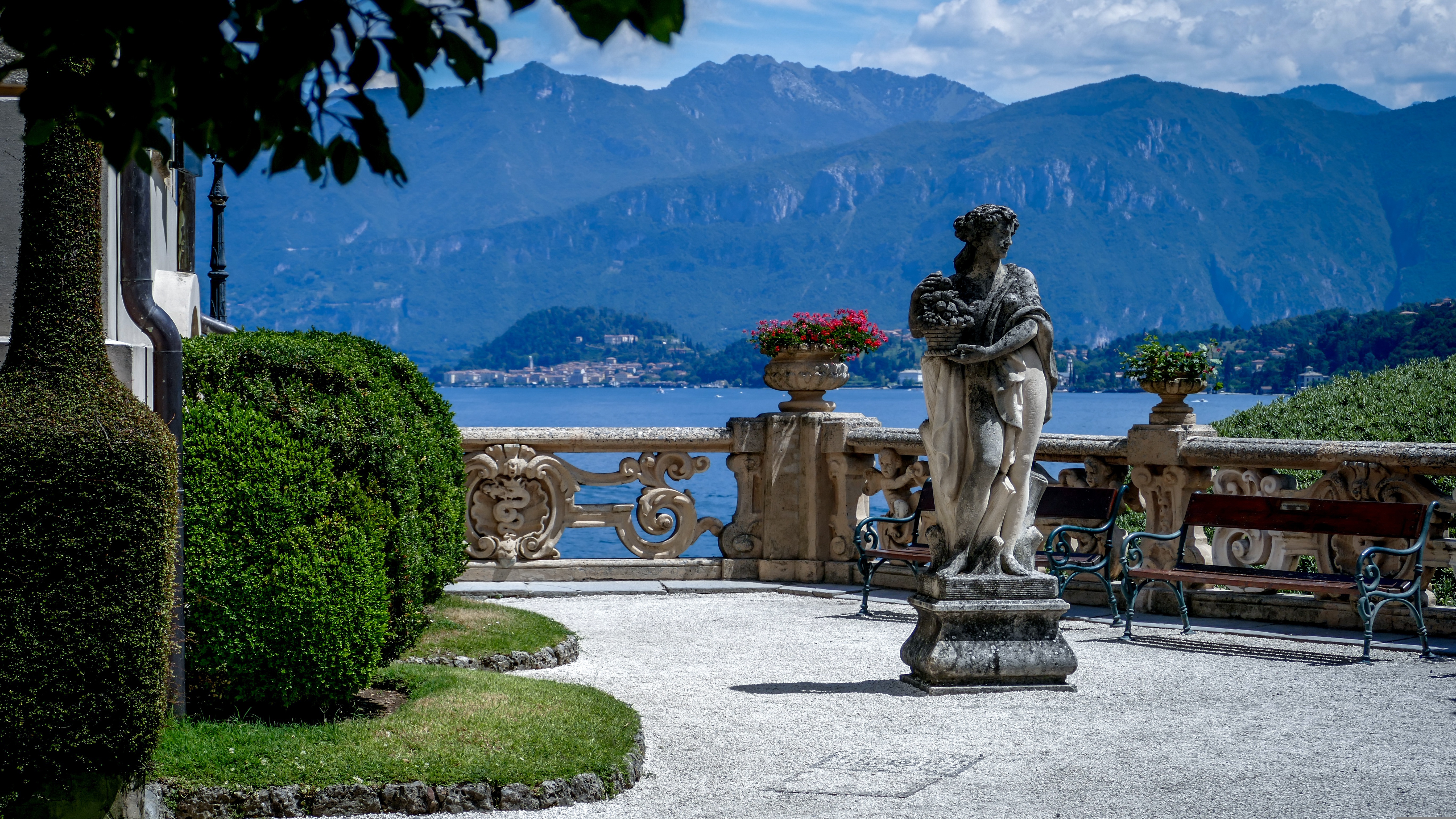 Lake Como architecture